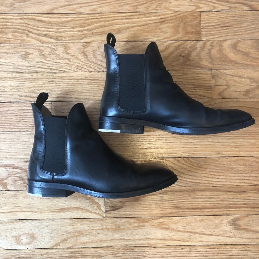 Everlane Chelsea Boots Black SIZE 8.5